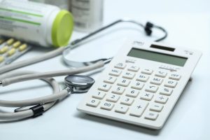 Contabilidade para médicos: como reduzir a carga tributária.